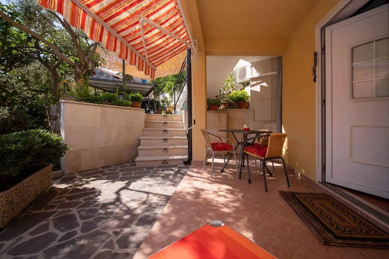 Studio Apartment In Vrsar I Croatia