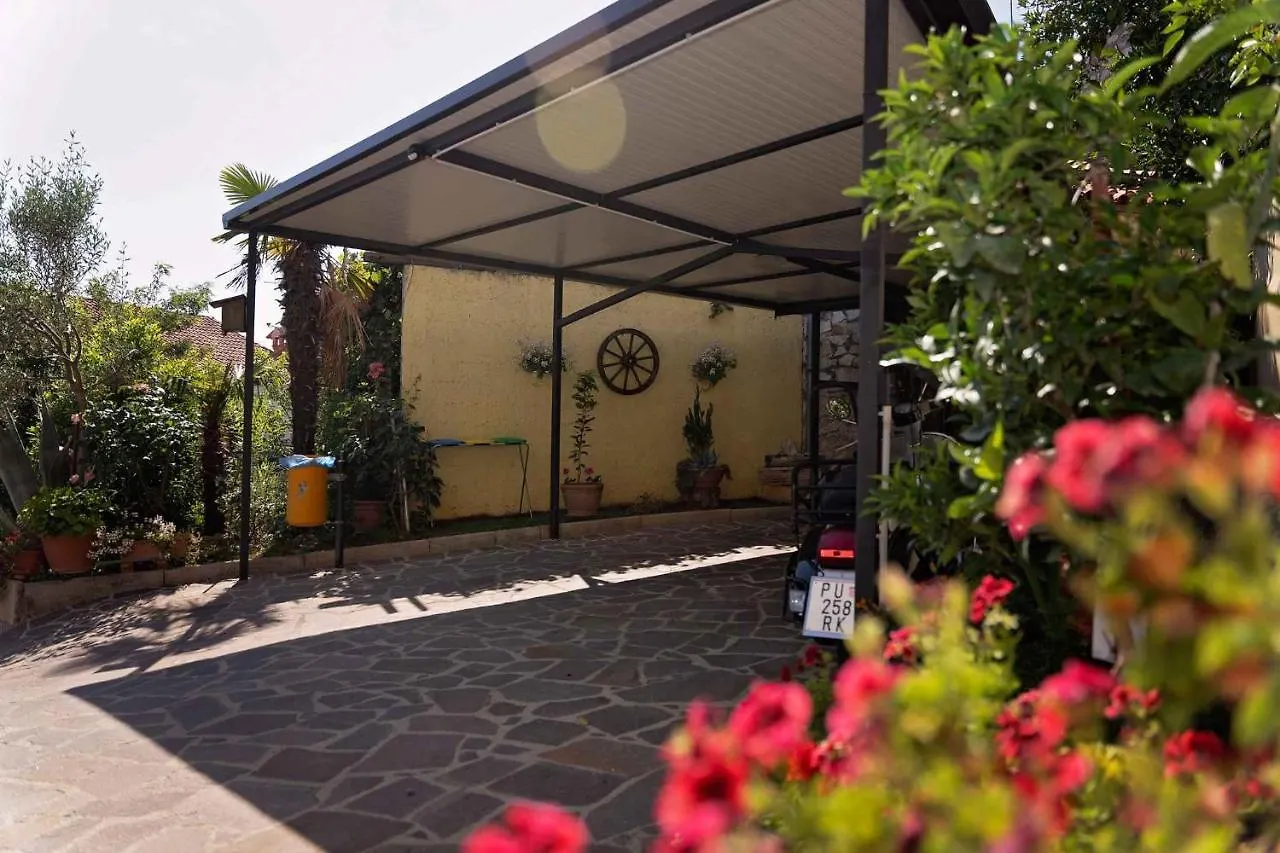 Studio Apartment In Vrsar I