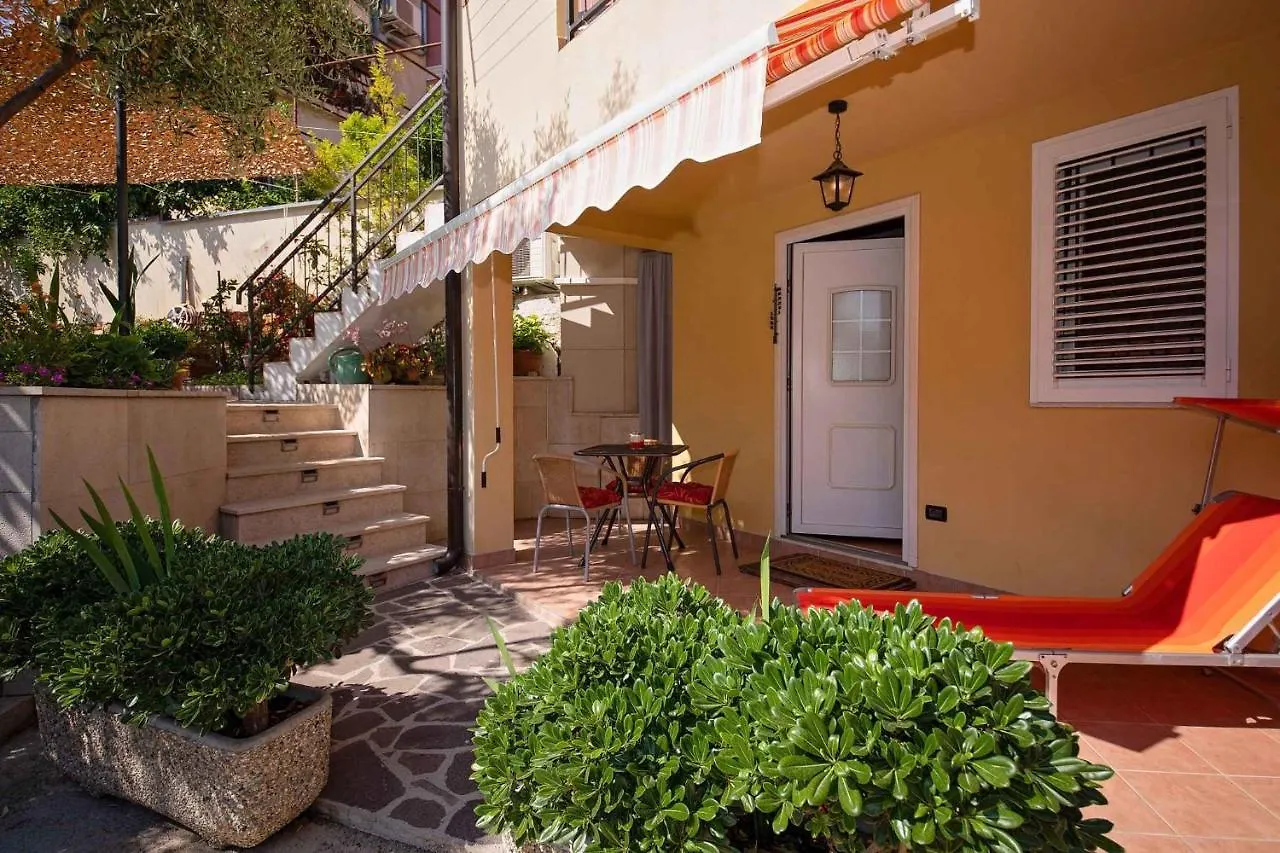 Studio Apartment In Vrsar I
