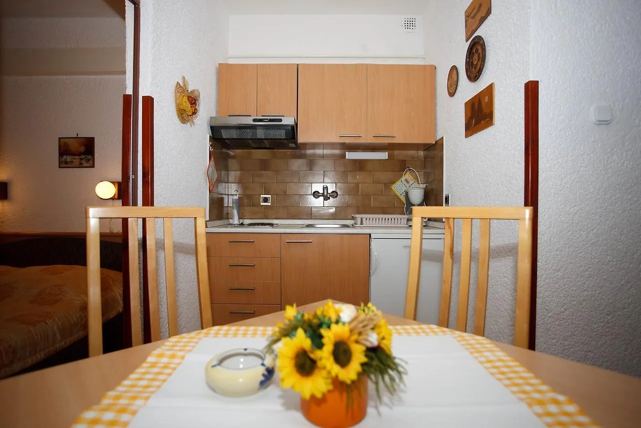 Studio Apartment In Vrsar I Croatia