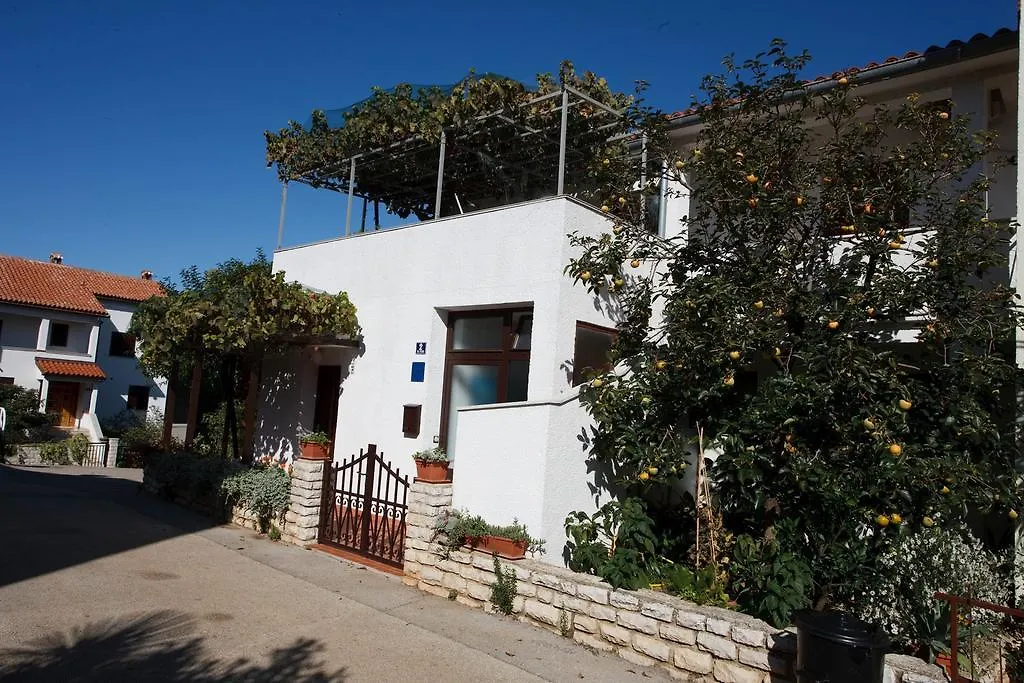 Studio Apartment In Vrsar I