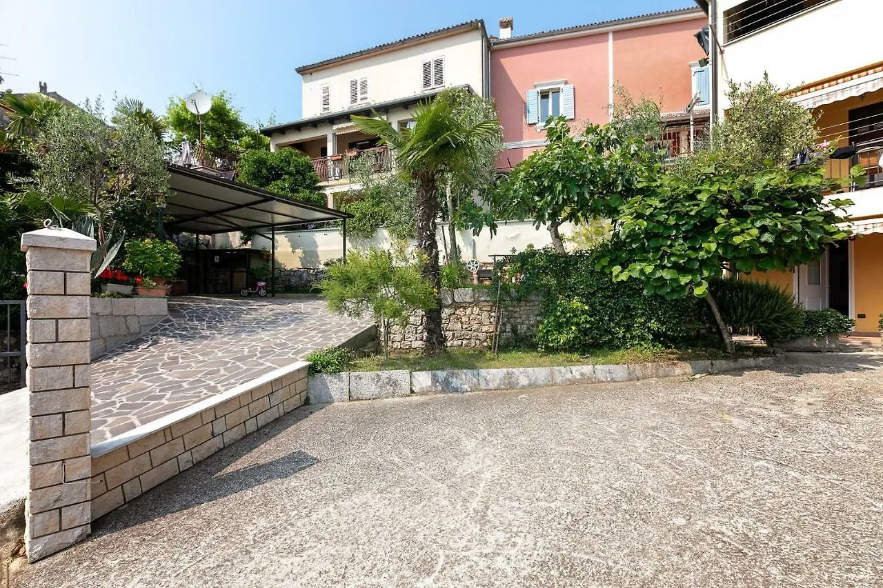 Studio Apartment In Vrsar I