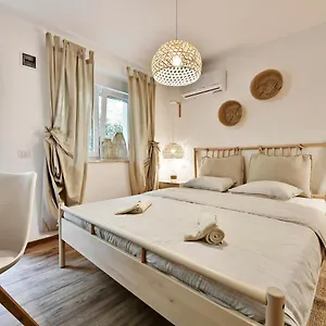  Bed & Breakfast Pikarin