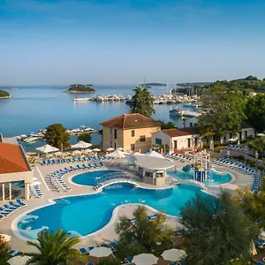 4* Üdülőközpont Tourist Settlement Belvedere
