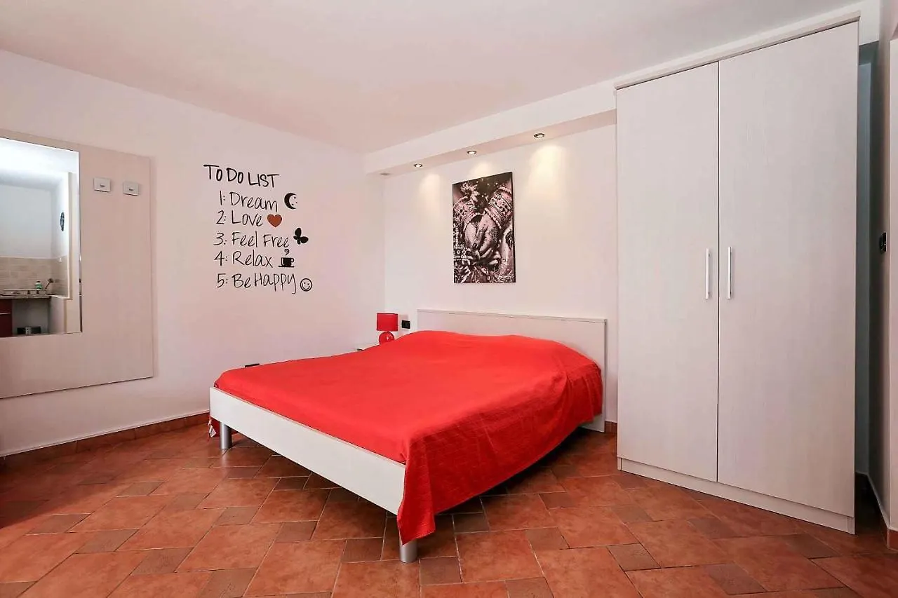 Studio Apartment In Vrsar I